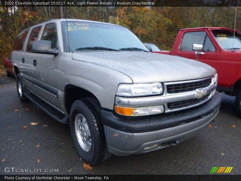 Light Pewter Metallic / Medium Gray/Neutral 2002 Chevrolet Suburban 1500 LT 4x4