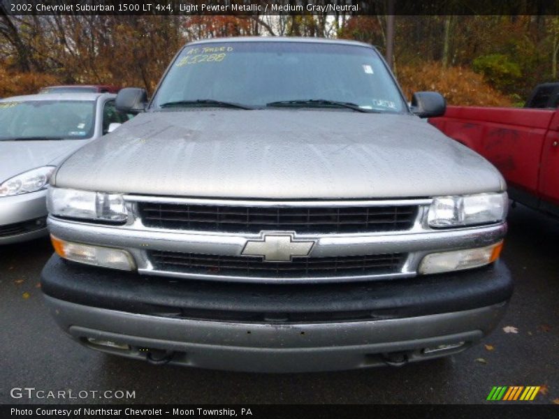 Light Pewter Metallic / Medium Gray/Neutral 2002 Chevrolet Suburban 1500 LT 4x4