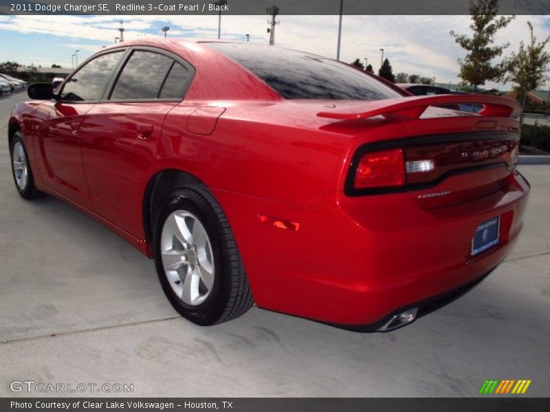 Redline 3-Coat Pearl / Black 2011 Dodge Charger SE