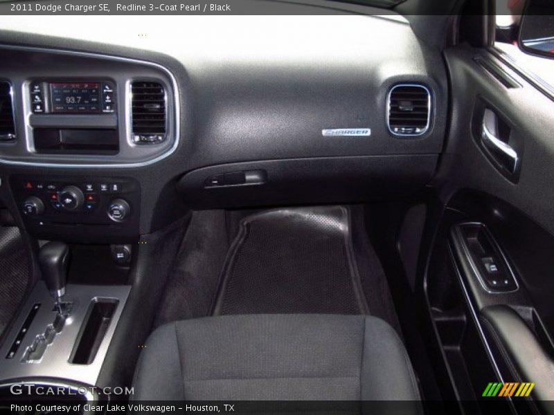 Redline 3-Coat Pearl / Black 2011 Dodge Charger SE