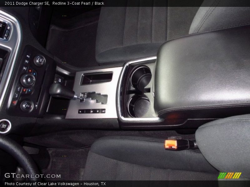 Redline 3-Coat Pearl / Black 2011 Dodge Charger SE