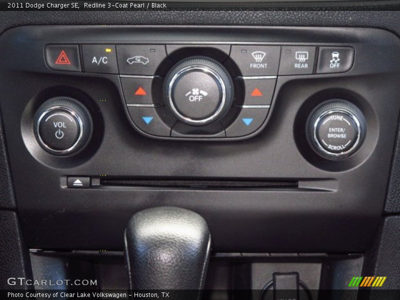 Redline 3-Coat Pearl / Black 2011 Dodge Charger SE