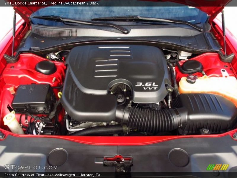 Redline 3-Coat Pearl / Black 2011 Dodge Charger SE