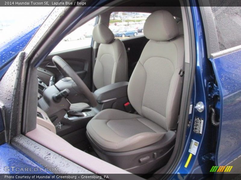 Front Seat of 2014 Tucson SE