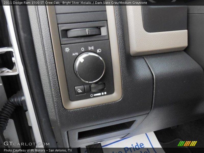 Bright Silver Metallic / Dark Slate Gray/Medium Graystone 2011 Dodge Ram 1500 ST Crew Cab