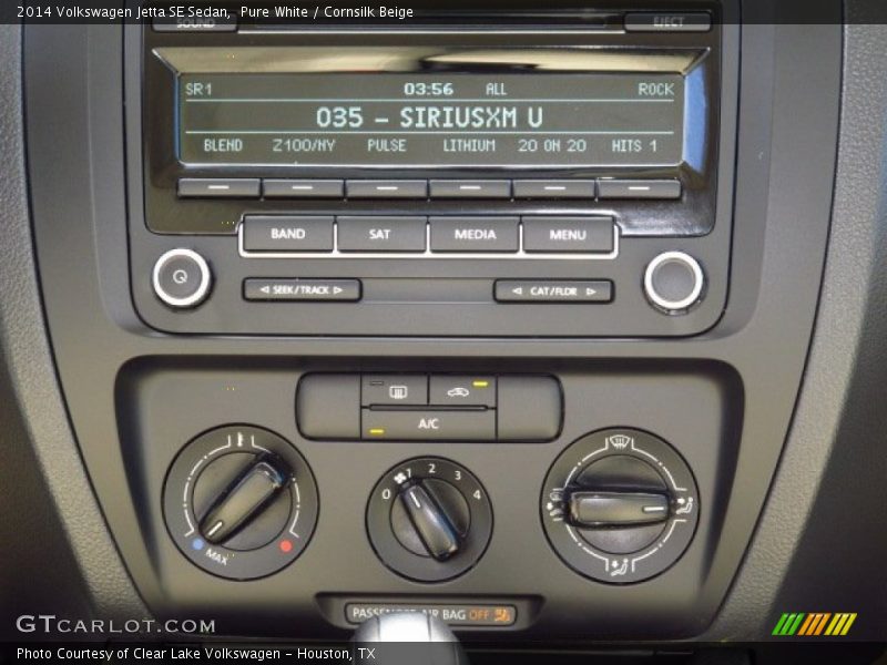 Pure White / Cornsilk Beige 2014 Volkswagen Jetta SE Sedan