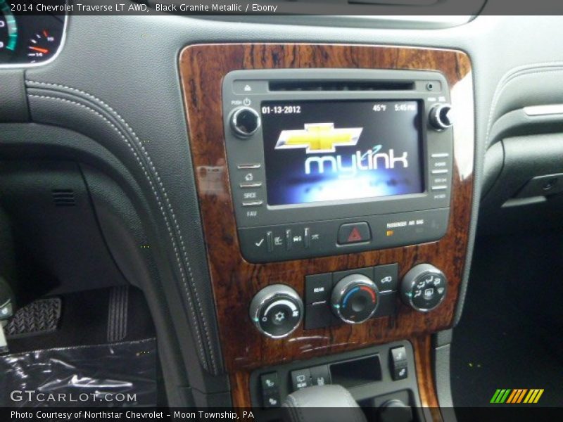 Black Granite Metallic / Ebony 2014 Chevrolet Traverse LT AWD