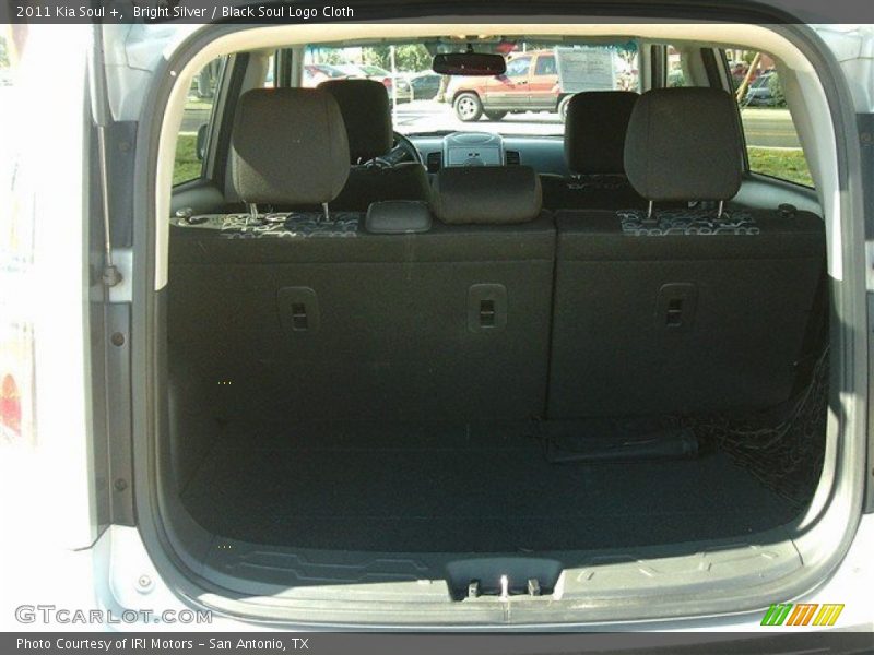 Bright Silver / Black Soul Logo Cloth 2011 Kia Soul +