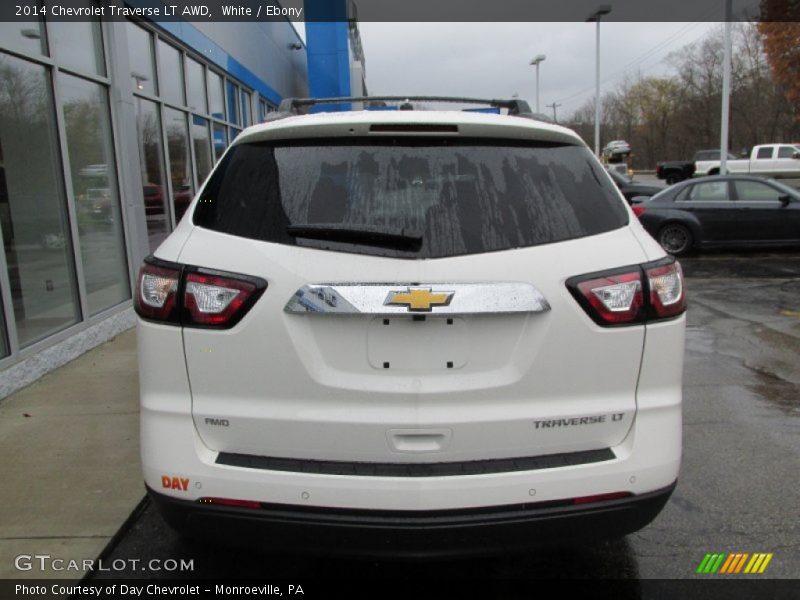 White / Ebony 2014 Chevrolet Traverse LT AWD