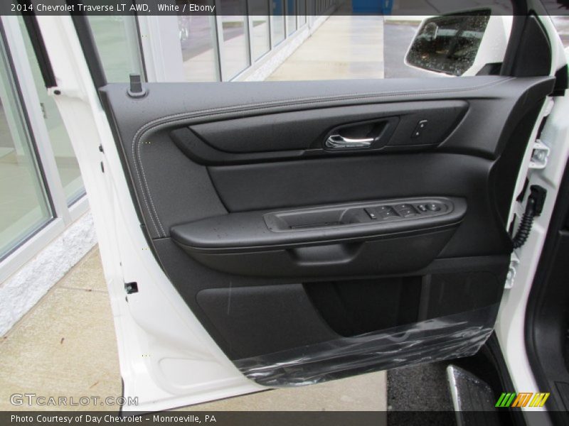 White / Ebony 2014 Chevrolet Traverse LT AWD
