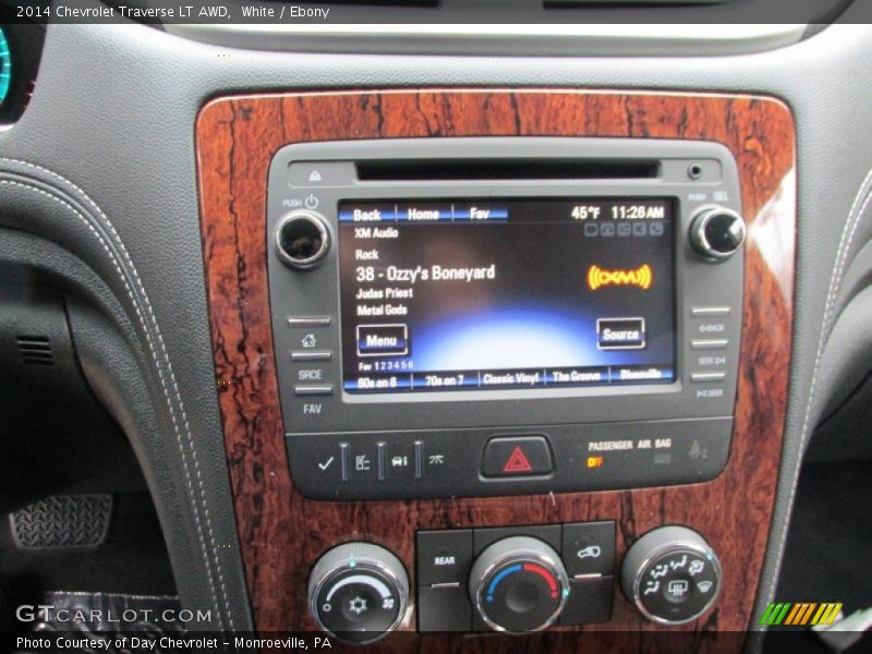 White / Ebony 2014 Chevrolet Traverse LT AWD