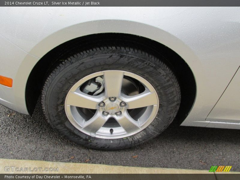 Silver Ice Metallic / Jet Black 2014 Chevrolet Cruze LT