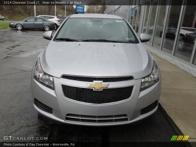 Silver Ice Metallic / Jet Black 2014 Chevrolet Cruze LT