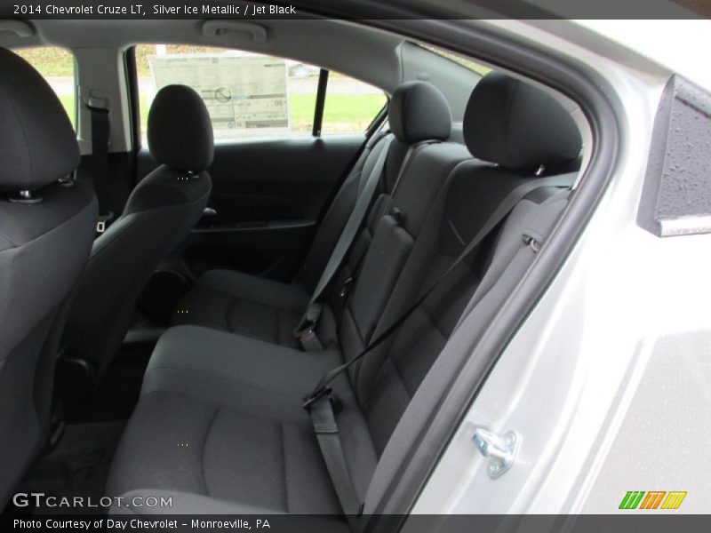 Silver Ice Metallic / Jet Black 2014 Chevrolet Cruze LT