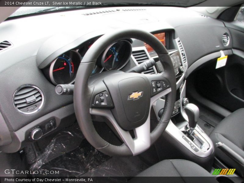 Silver Ice Metallic / Jet Black 2014 Chevrolet Cruze LT