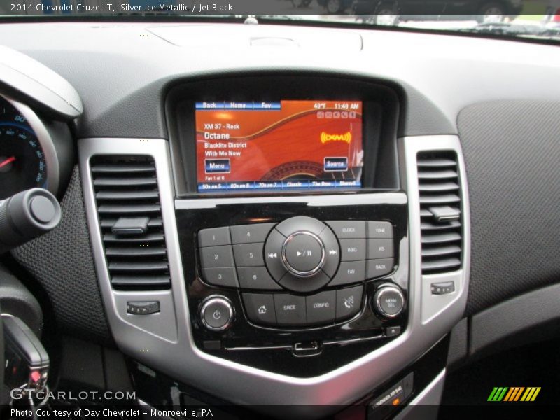 Silver Ice Metallic / Jet Black 2014 Chevrolet Cruze LT