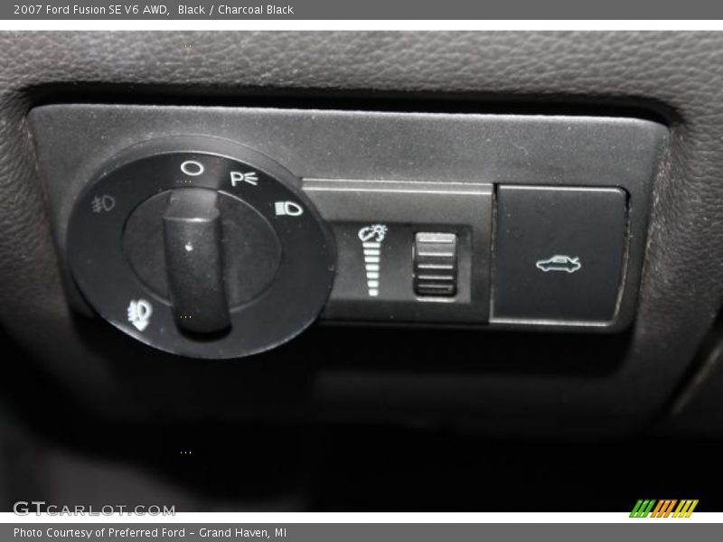 Black / Charcoal Black 2007 Ford Fusion SE V6 AWD