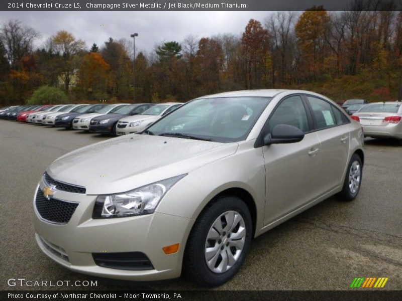 Champagne Silver Metallic / Jet Black/Medium Titanium 2014 Chevrolet Cruze LS