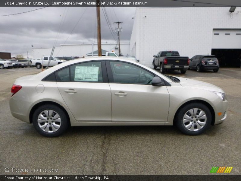Champagne Silver Metallic / Jet Black/Medium Titanium 2014 Chevrolet Cruze LS