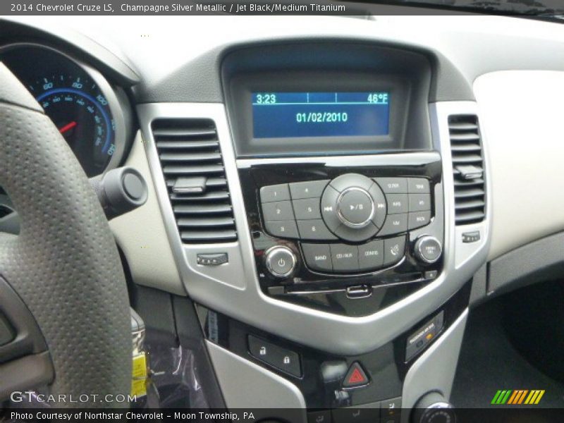 Champagne Silver Metallic / Jet Black/Medium Titanium 2014 Chevrolet Cruze LS