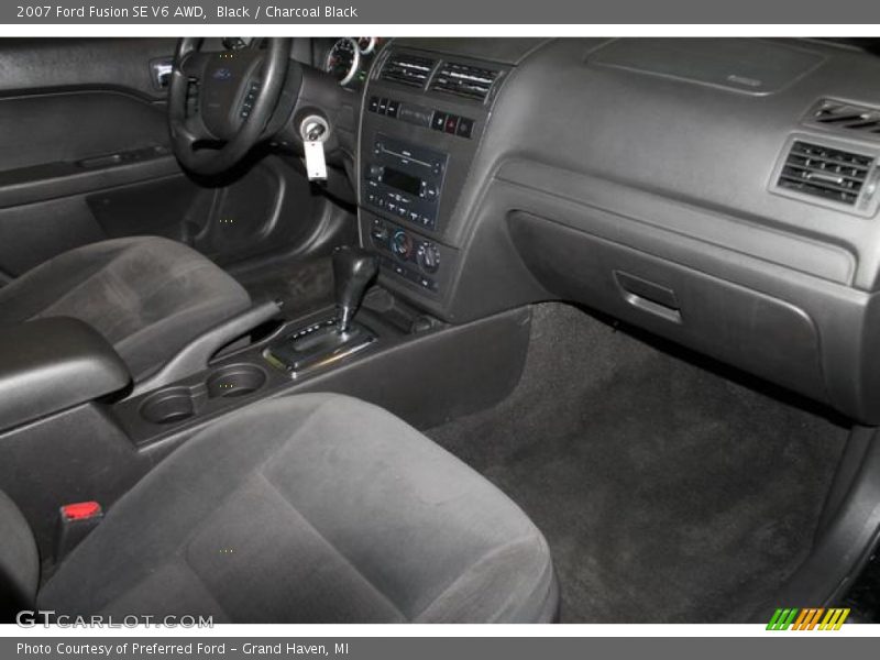 Black / Charcoal Black 2007 Ford Fusion SE V6 AWD