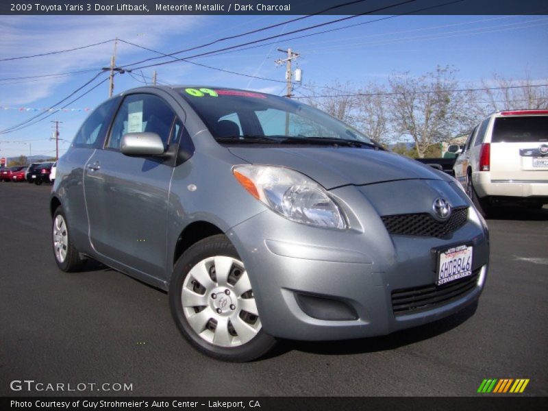 Meteorite Metallic / Dark Charcoal 2009 Toyota Yaris 3 Door Liftback
