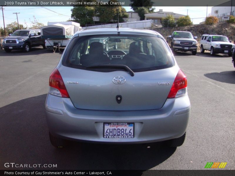 Meteorite Metallic / Dark Charcoal 2009 Toyota Yaris 3 Door Liftback