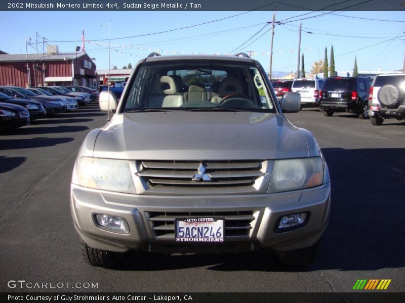 Sudan Beige Metallic / Tan 2002 Mitsubishi Montero Limited 4x4