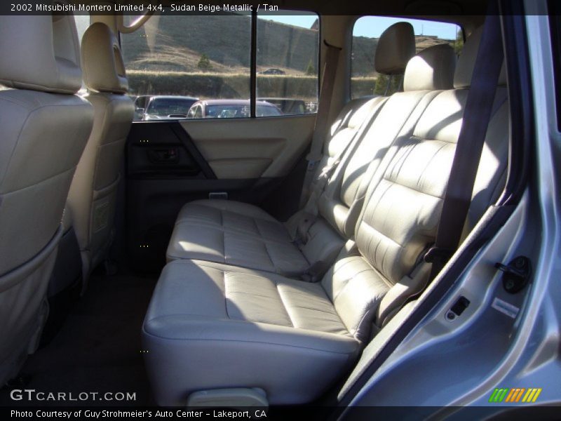 Sudan Beige Metallic / Tan 2002 Mitsubishi Montero Limited 4x4