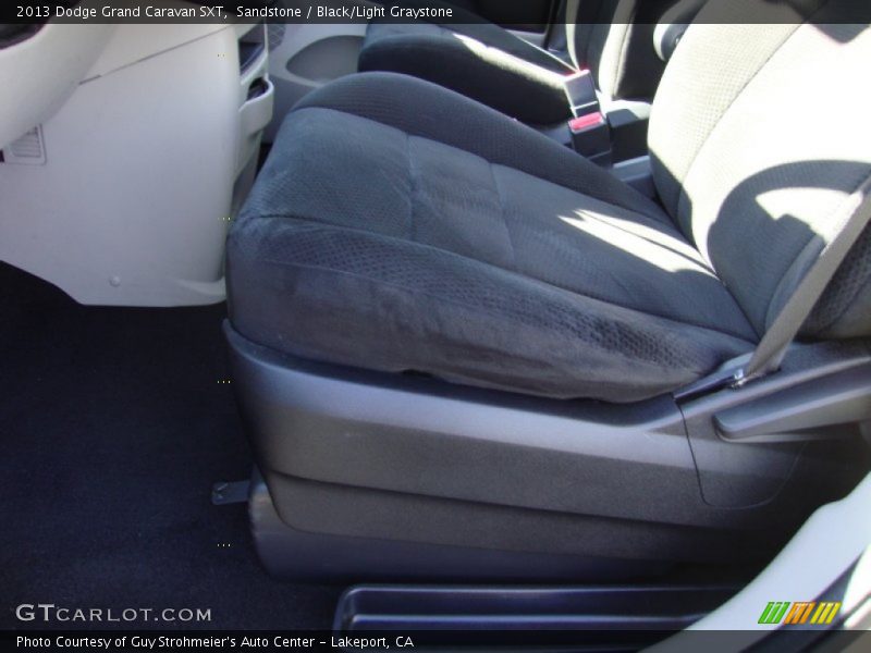Sandstone / Black/Light Graystone 2013 Dodge Grand Caravan SXT