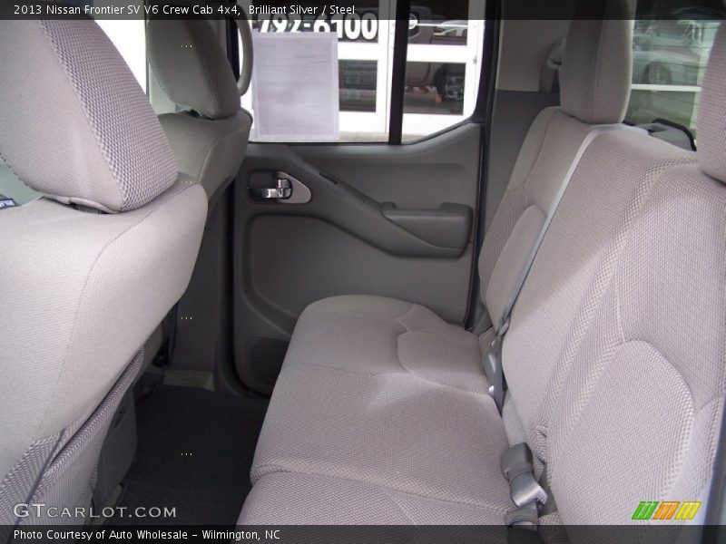 Brilliant Silver / Steel 2013 Nissan Frontier SV V6 Crew Cab 4x4