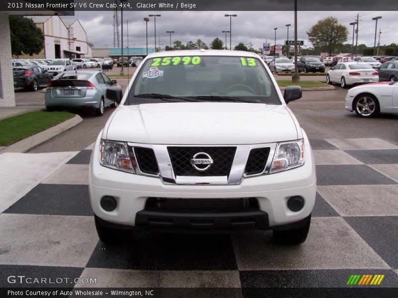 Glacier White / Beige 2013 Nissan Frontier SV V6 Crew Cab 4x4