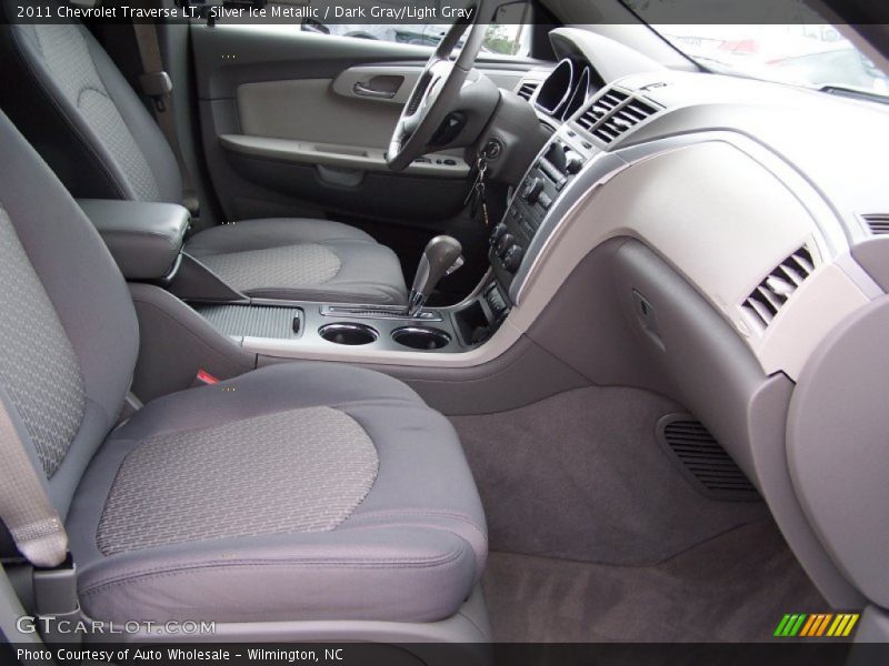 Silver Ice Metallic / Dark Gray/Light Gray 2011 Chevrolet Traverse LT