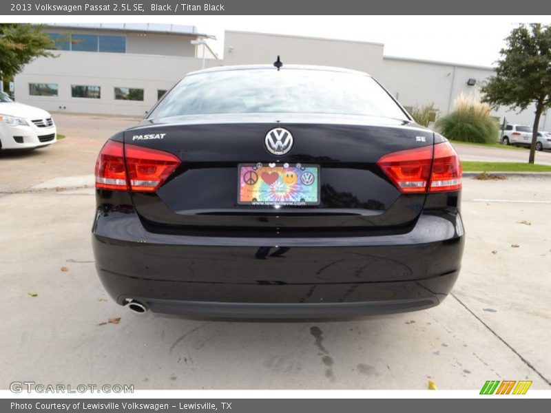 Black / Titan Black 2013 Volkswagen Passat 2.5L SE