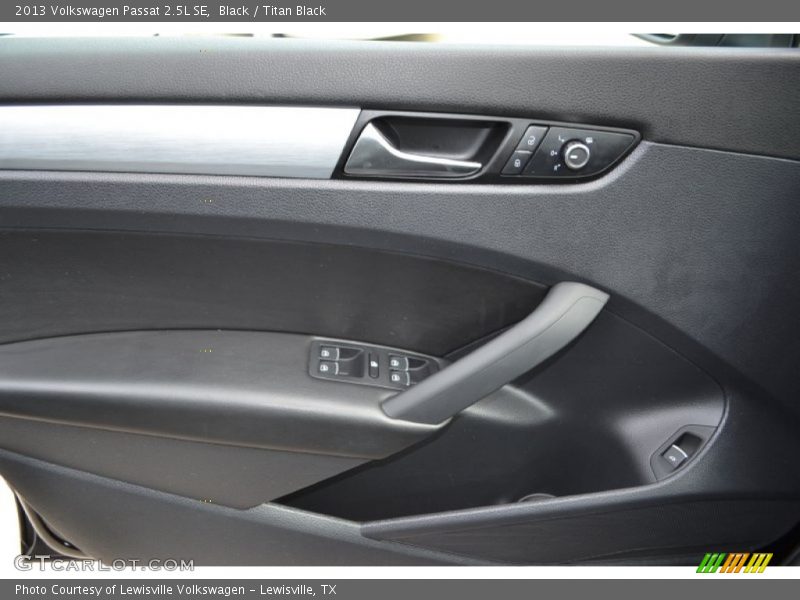 Black / Titan Black 2013 Volkswagen Passat 2.5L SE