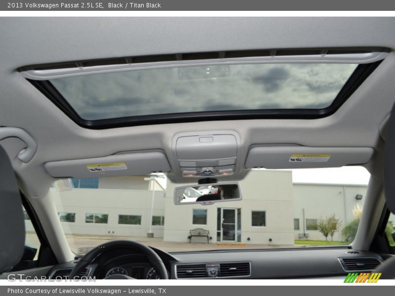 Black / Titan Black 2013 Volkswagen Passat 2.5L SE