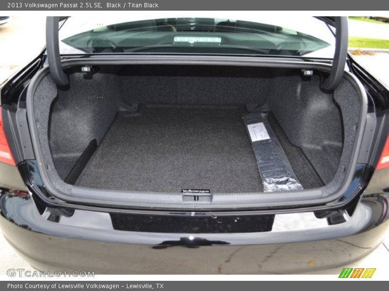 Black / Titan Black 2013 Volkswagen Passat 2.5L SE