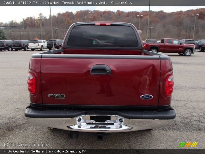 Toreador Red Metallic / Medium Graphite Grey 2003 Ford F150 XLT SuperCrew 4x4