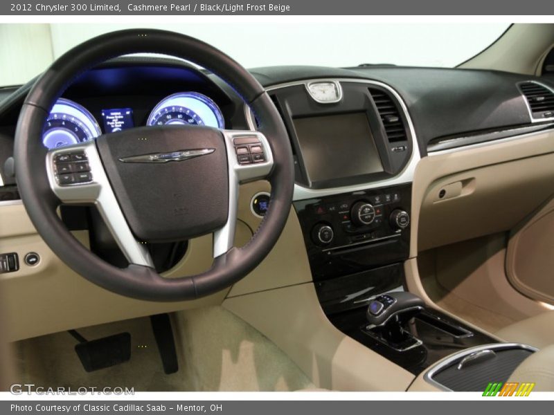 Cashmere Pearl / Black/Light Frost Beige 2012 Chrysler 300 Limited