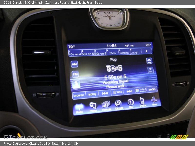 Cashmere Pearl / Black/Light Frost Beige 2012 Chrysler 300 Limited