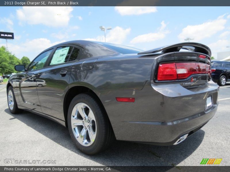 Pitch Black / Black 2013 Dodge Charger SE