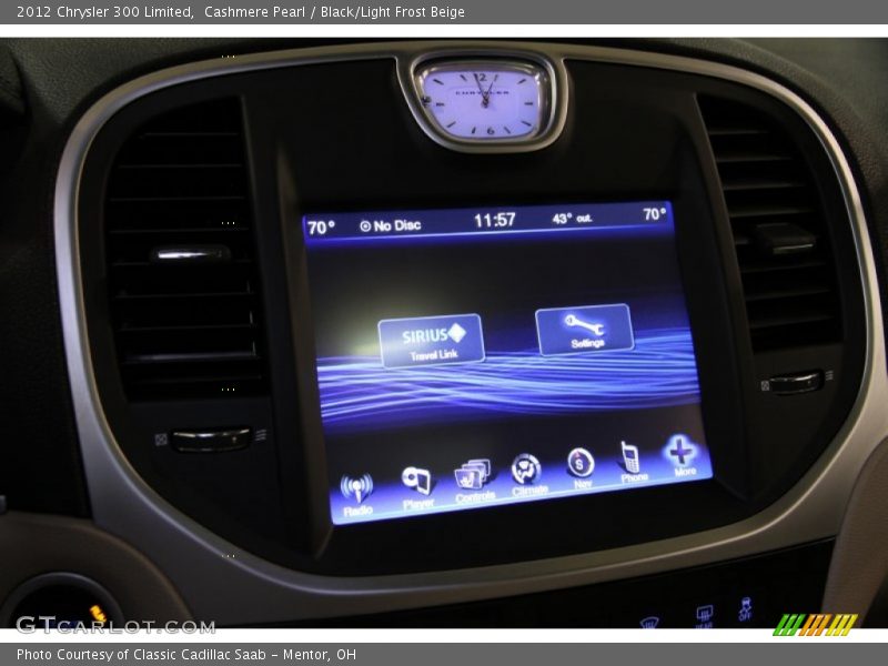 Cashmere Pearl / Black/Light Frost Beige 2012 Chrysler 300 Limited