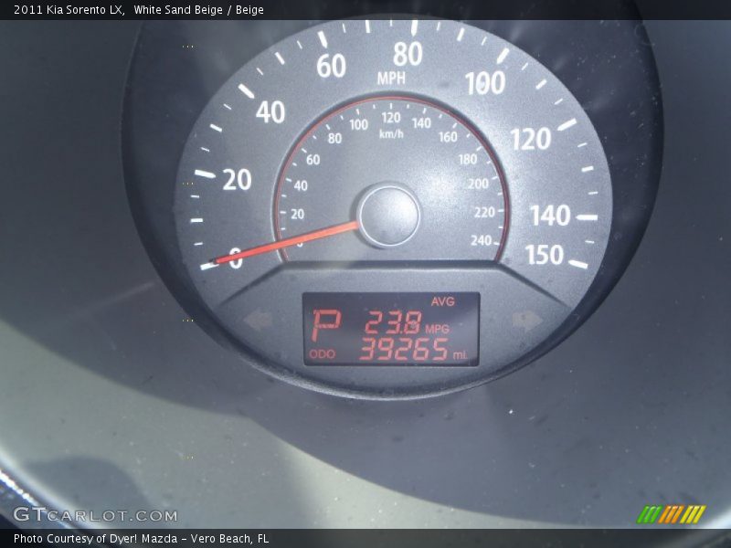 White Sand Beige / Beige 2011 Kia Sorento LX