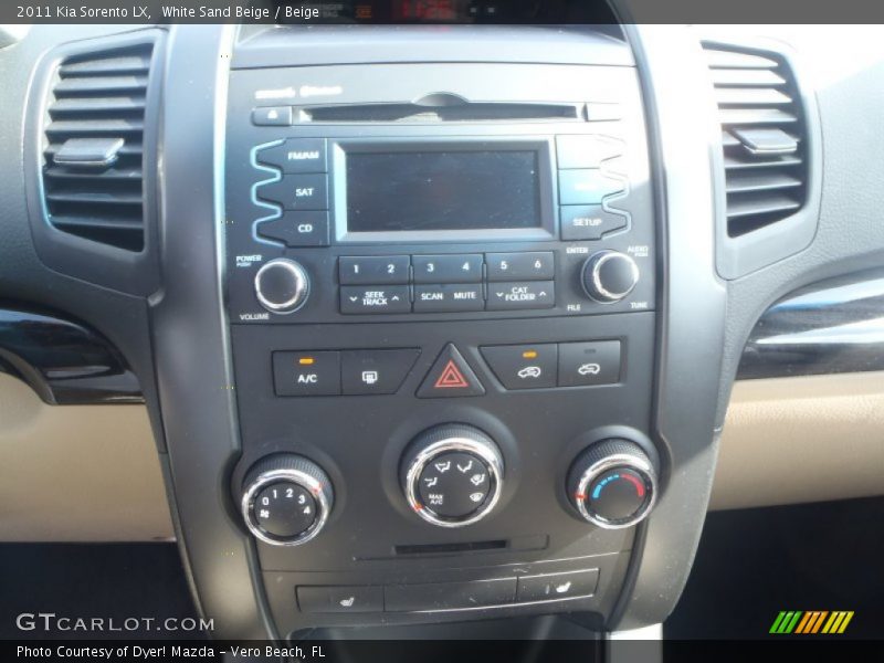 White Sand Beige / Beige 2011 Kia Sorento LX