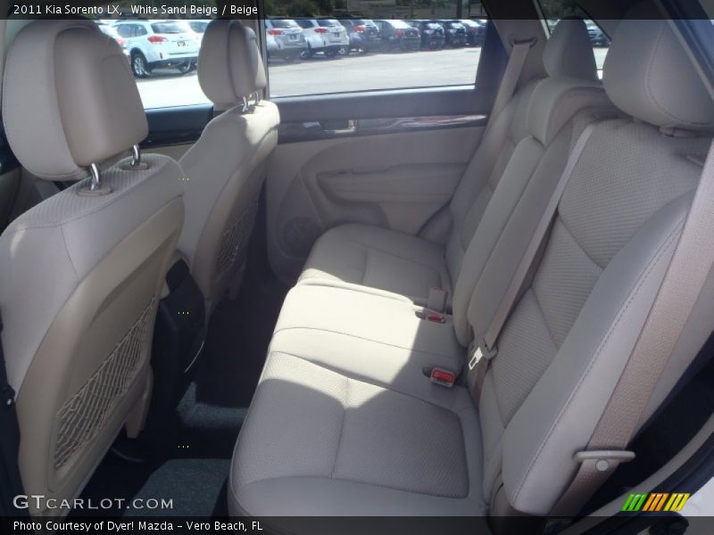 White Sand Beige / Beige 2011 Kia Sorento LX