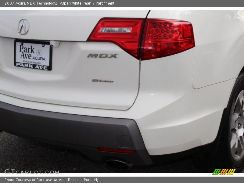Aspen White Pearl / Parchment 2007 Acura MDX Technology