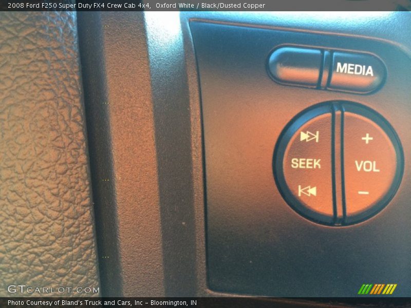 Oxford White / Black/Dusted Copper 2008 Ford F250 Super Duty FX4 Crew Cab 4x4