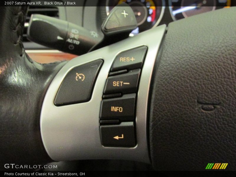Black Onyx / Black 2007 Saturn Aura XR