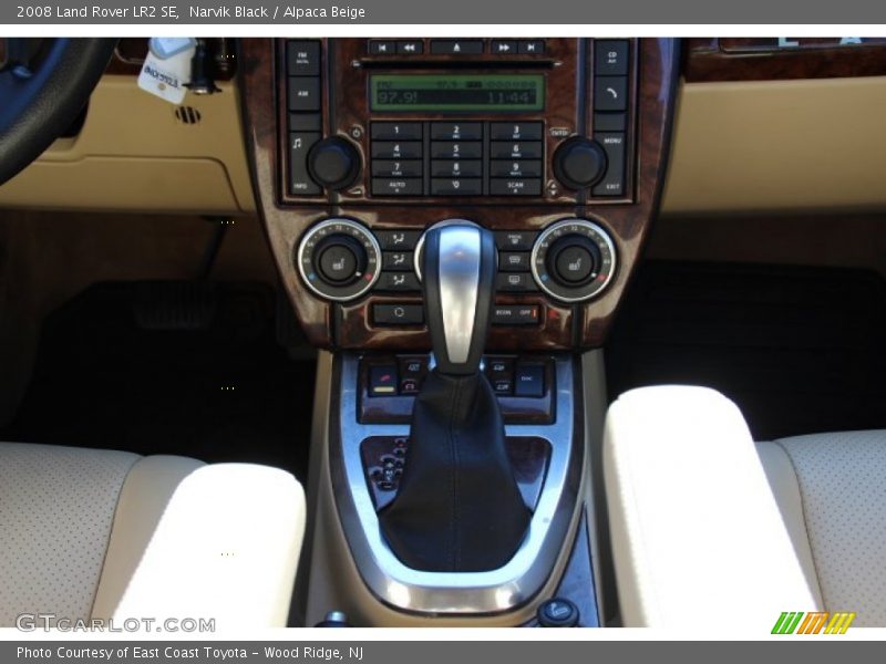 Narvik Black / Alpaca Beige 2008 Land Rover LR2 SE