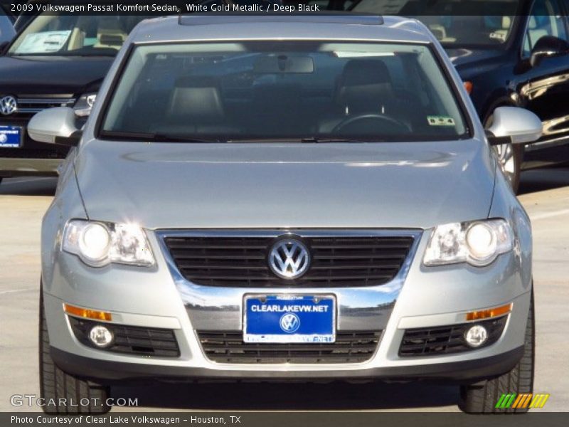 White Gold Metallic / Deep Black 2009 Volkswagen Passat Komfort Sedan